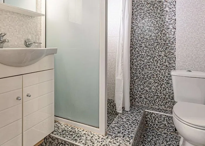 Knights Golden Loch - Rhodes Unique Getaway Feriehus *